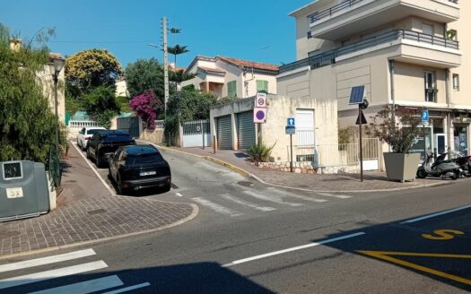 A céder RESTAURANT MURS ET FONDS – Ref 06_0158 – Saint Laurent du Var